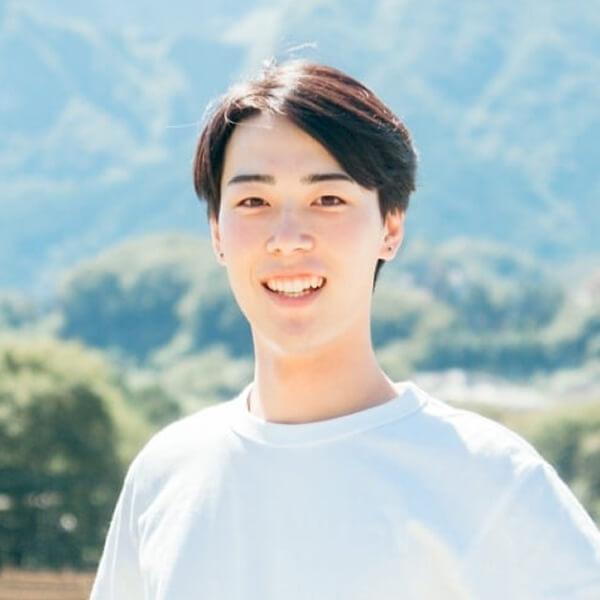 江南綾絃さんの写真